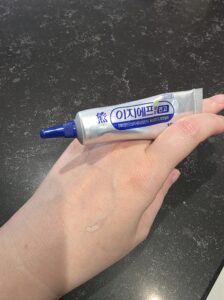 セサル手に出した
